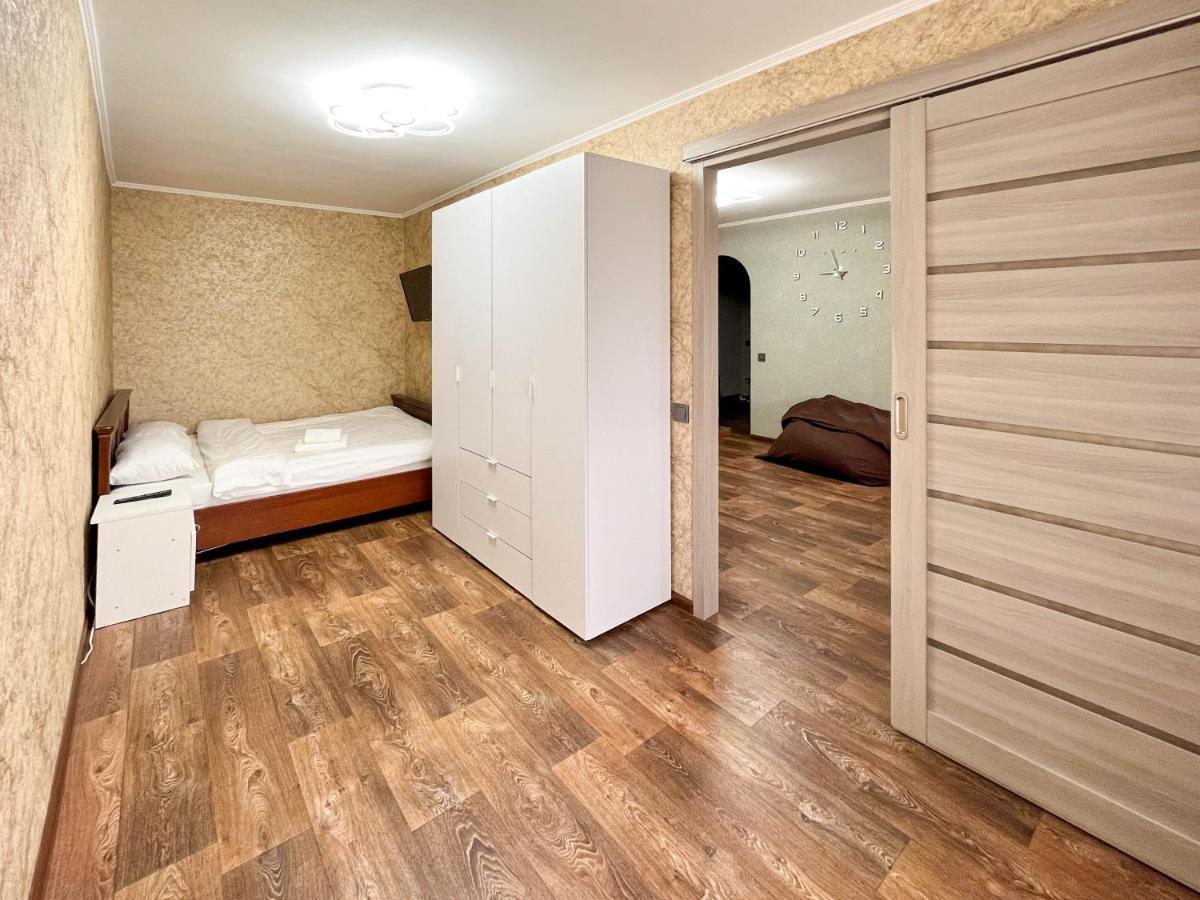 "Domino" 4 Apartments Charkiw Exterior foto